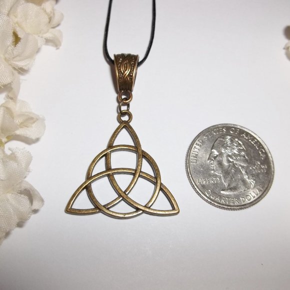Boho Bronze Triquetra Necklace Celtic Knot Statement Style Big Large Bold A961 - Picture 2 of 11